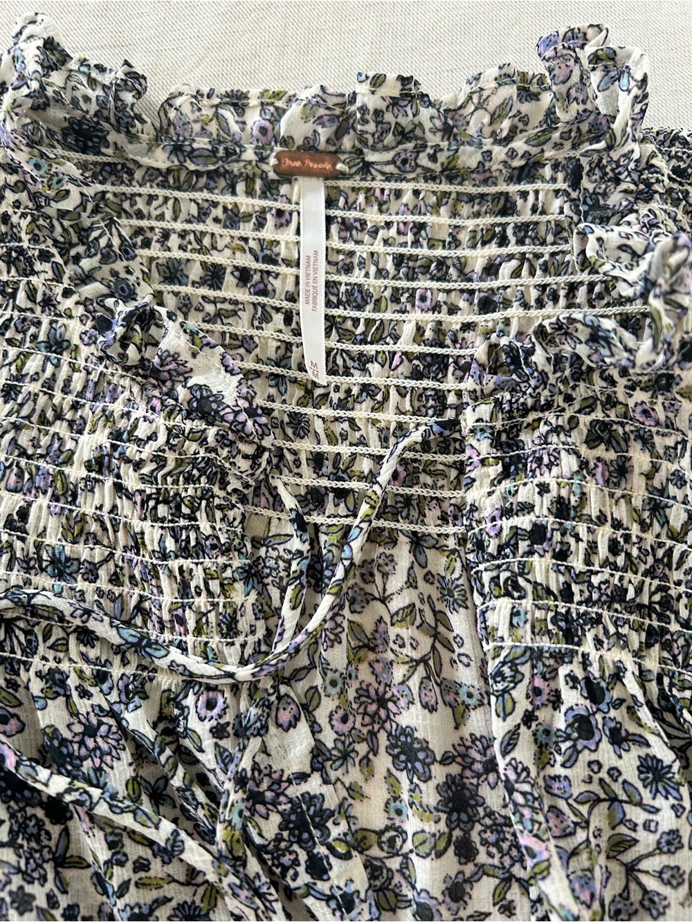 Free People Women’s Floral Top- NWT - Picture 3 of 4